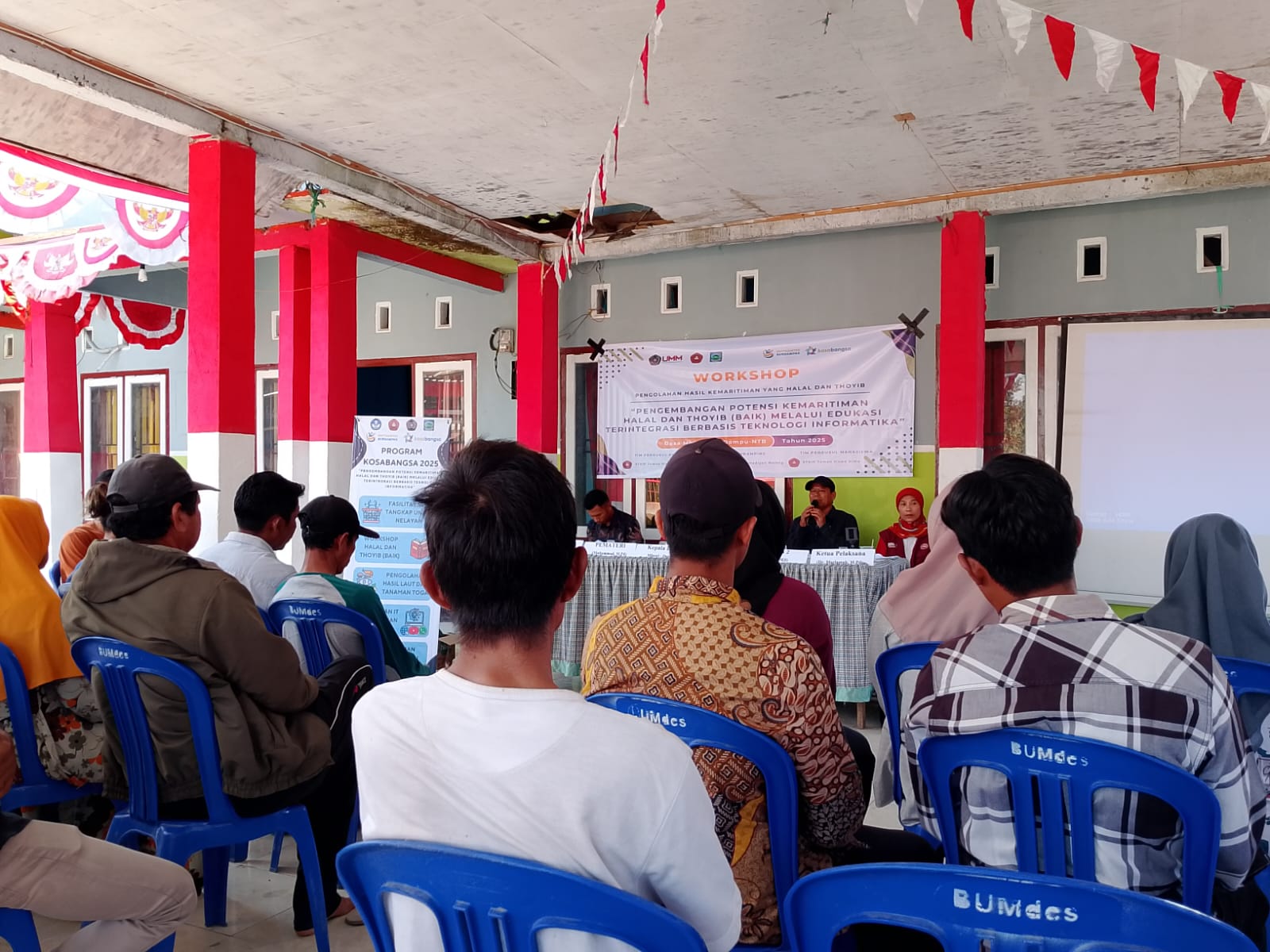 STKIP Taman Siswa Bima dan UMM Gelar Program Kosabangsa di Desa Mbawi, Tingkatkan Hasil Panen Lewat IT